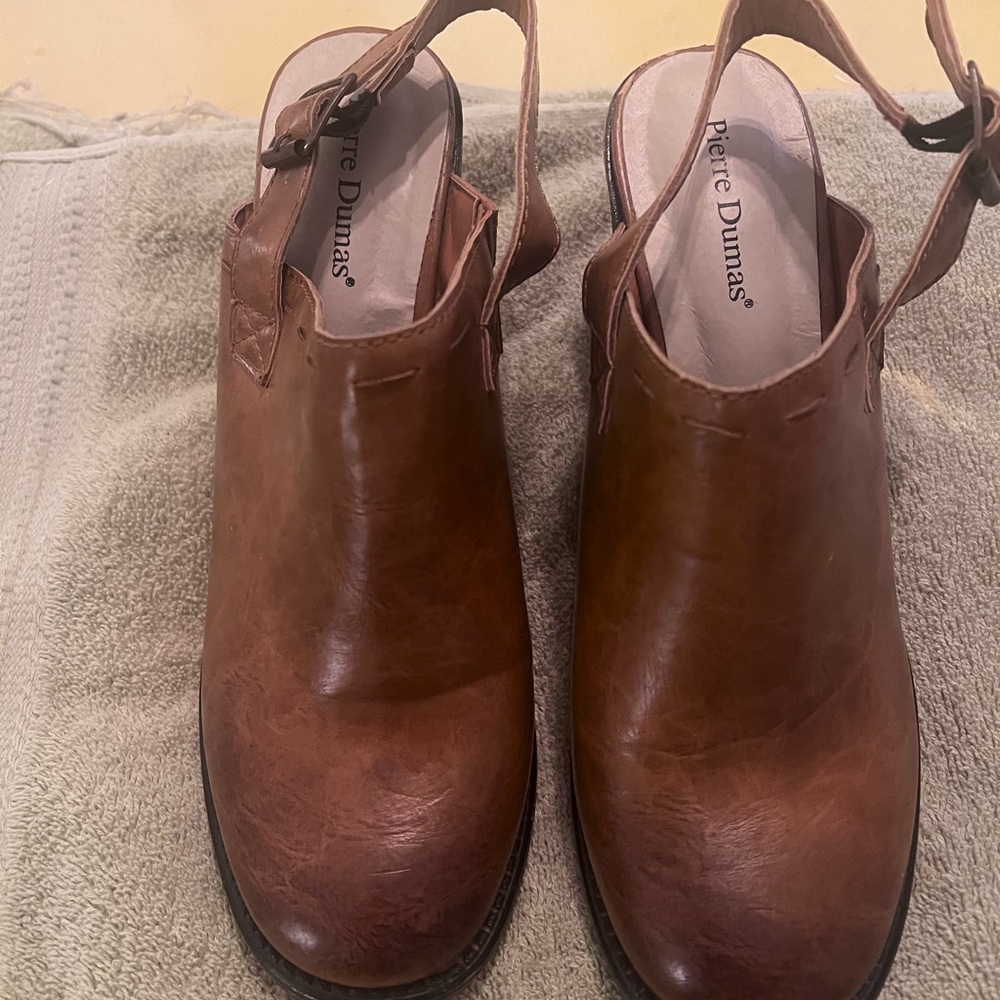Pierre Dumas Tan Brown Leather Slingback Clogs